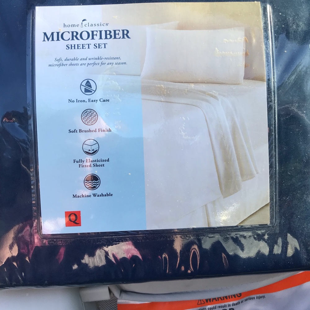 home classics Microfiber Sheet Set - Navy Blue